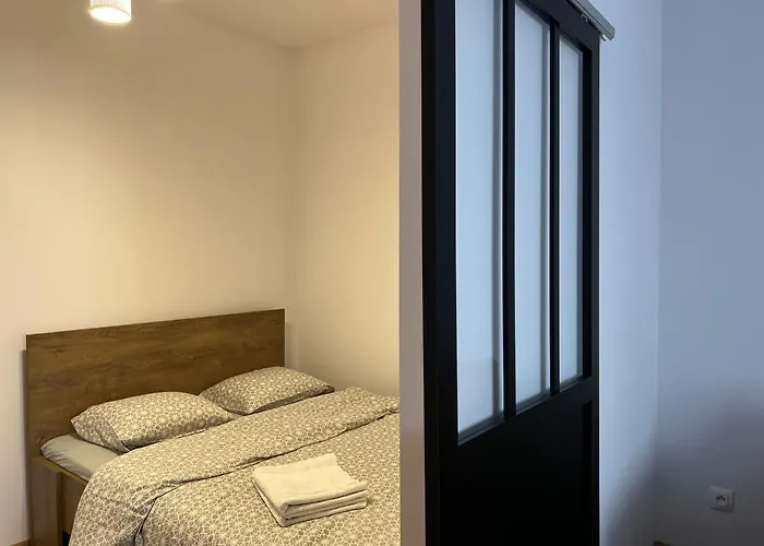 Nowe Mieszkanie, Fajna Kamienica