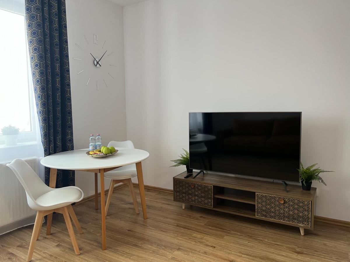 Apartment Nowe Mieszkanie, Fajna Kamienica Pabianice
